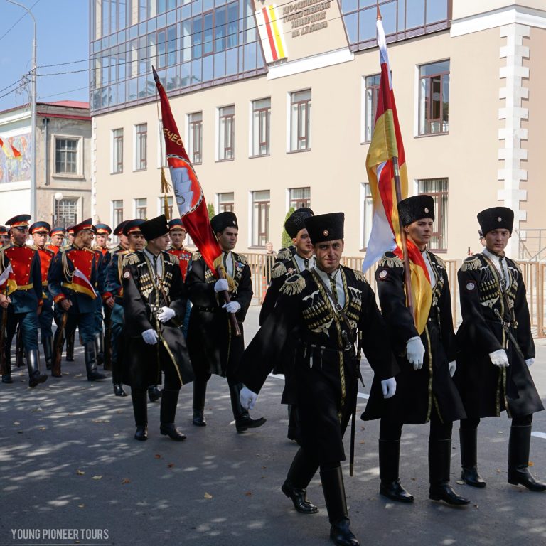 Actual-Young-Pioneers-at-the-South-Ossetia-parade